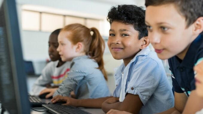 Eltern fordern schnellere Digitalisierung der Schulen
