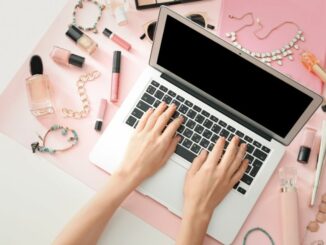 Onlineshops für Kosmetik: Weshalb es sinnvoll sein kann, Schönheitsprodukte im Netz zu shoppen